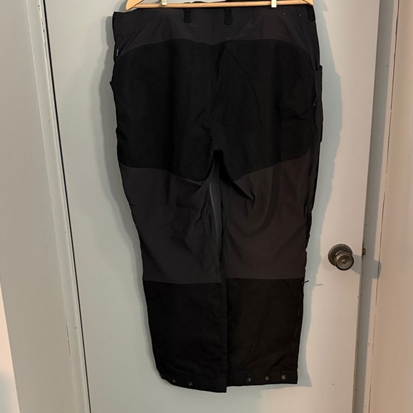 Fjallraven Black Cargo Pants - Picture 4 of 5